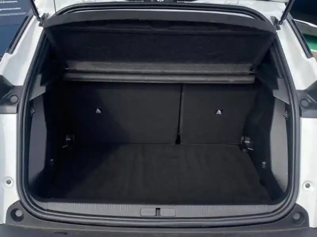 Peugeot 2008 1.2 puretech 130ch s&amp;s style eat8 — photo 6