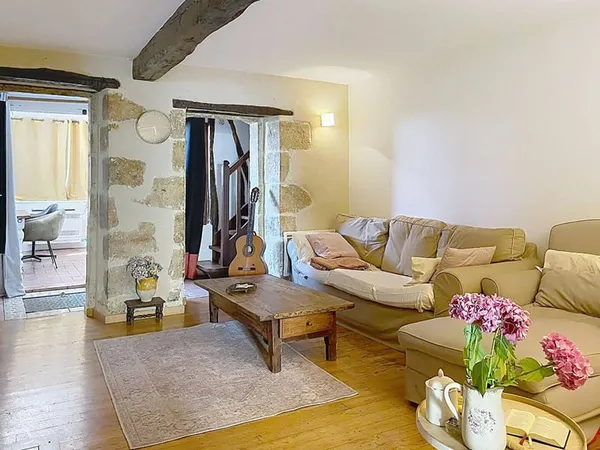 Maison 8 pièces 215 m²