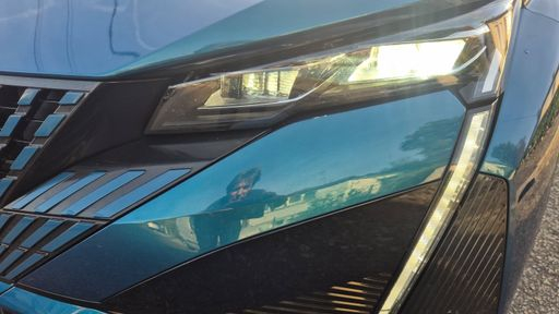 Peugeot 408 1.2 Puretech 130 EAT8 - GT – 2024 – 43396 km – Essence – Boîte Automatique — photo 2