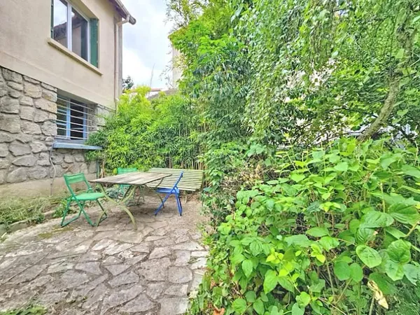 Maison 6 pièces 215 m²