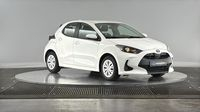 Toyota Yaris 116h Dynamic 5p MY22 — photo 3
