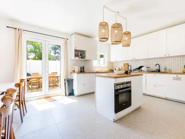 Maison 11 pièces 260 m²