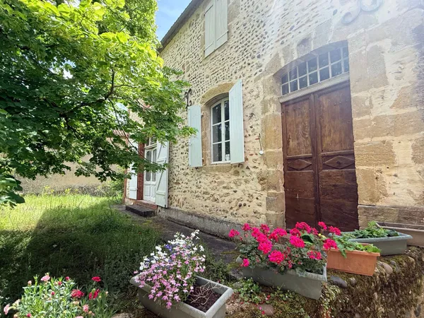 Maison 3 pièces 160 m²