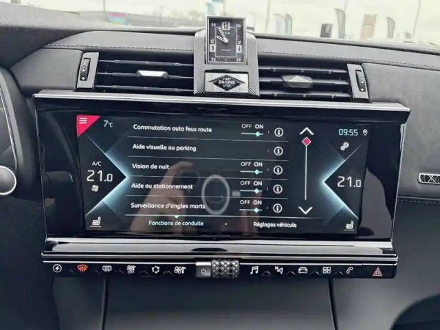 Ds Ds 7 ds7 crossback hybride e-tense 300 eat8 4x4 — photo 68
