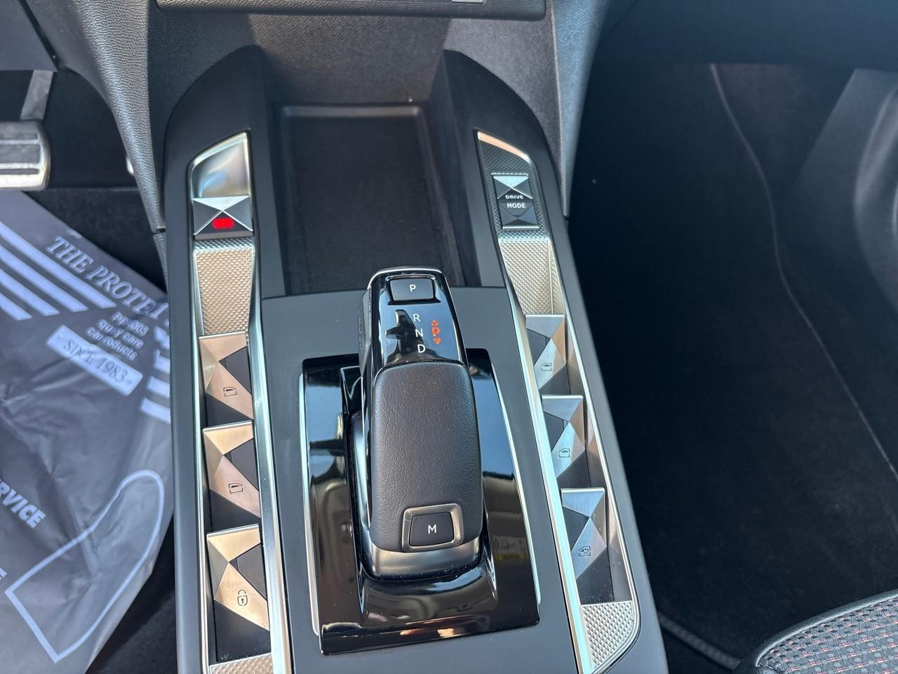 Ds Ds 3 bluehdi 130ch performance line + automatique — photo 17
