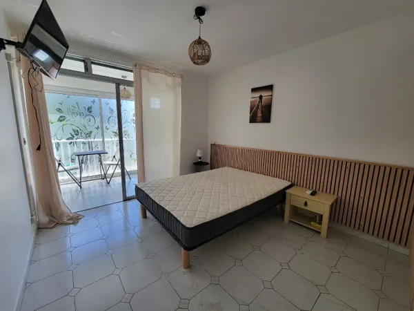 Studio meublé vue mer