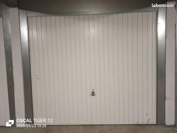 Garage/box 13 m² Bourg En Bresse