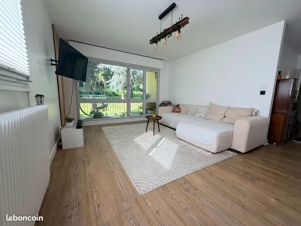Bel appartement rénové 3 pièces de 76m2