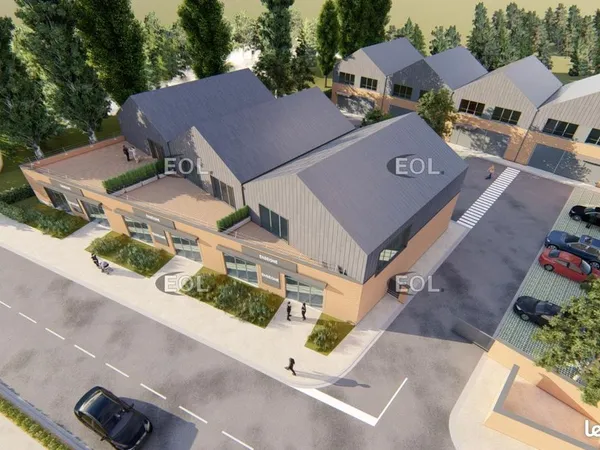 Local bureaux 912 m²