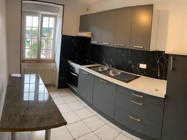 Appartement deux pièces 540