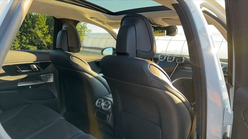Mercedes Classe GLC 300 de 333 EQ Power 4Matic 9G-Tronic - AMG Line – 2023 – 39085 km – Hybride rechargeable – Boîte Automatique — photo 45