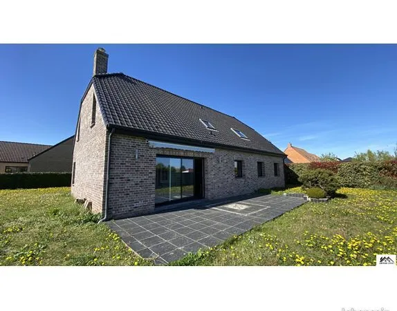 Pavillon 8 pièces 173 m²