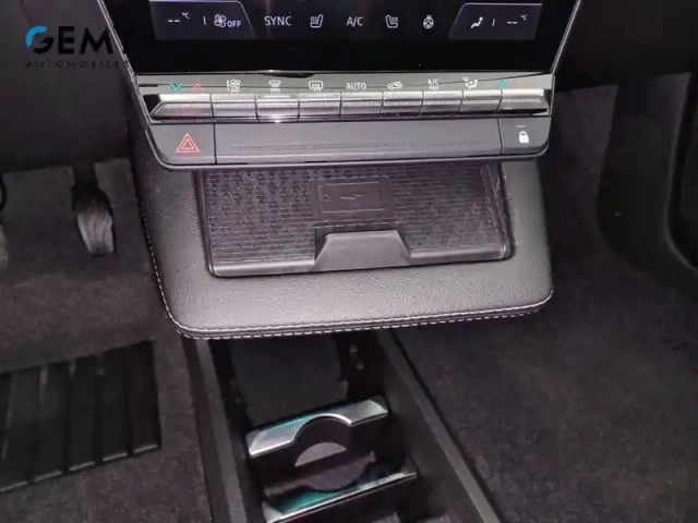 Renault Megane e-tech ev60 220 ch optimum charge — photo 14