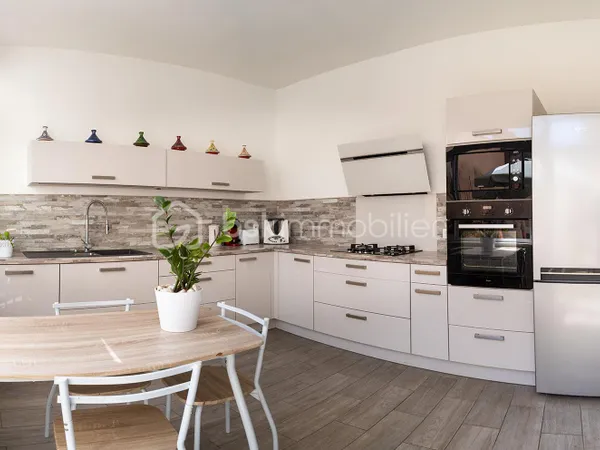 Maison 6 pièces 190 m²