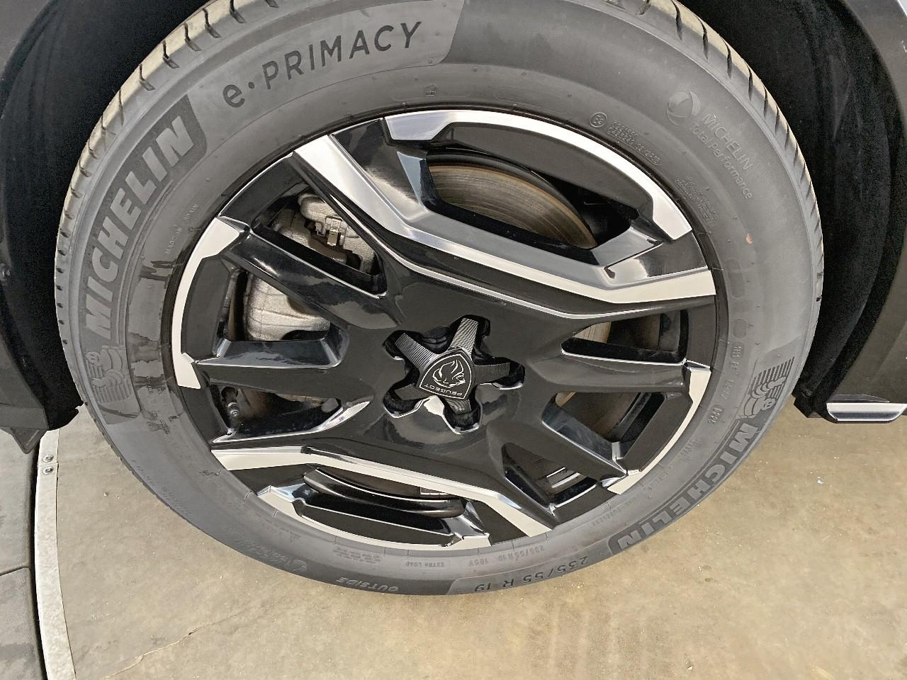 Peugeot 3008 electrique 210 ch 73 kwh gt — photo 11