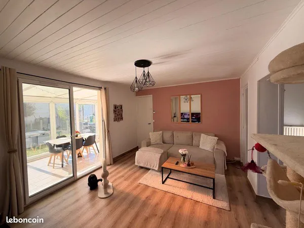 Maison mitoyenne avec jardinet T3 Vic sur Aisne
