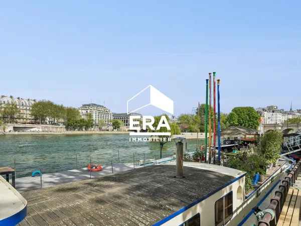 Péniche - QUAI CONTI - Paris VI - 4 chambres avec Terrasse
