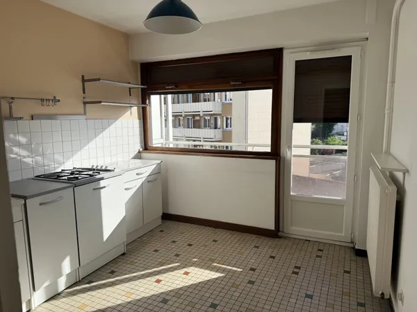 À VENDRE APPARTEMENT DE TYPE 2 AVEC UNE VUE IMPRENABLE SUR LES MONTAGNES !