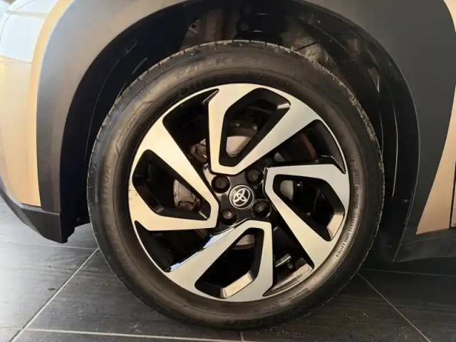 Toyota Aygo X 1.0 vvt-i 72ch design my23 — photo 9