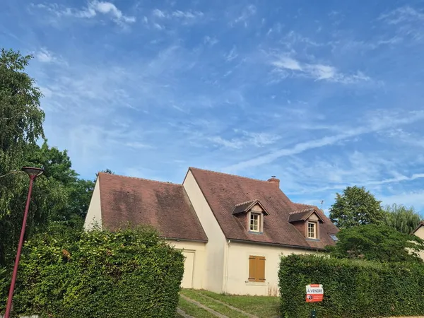 Grande maison spacieuse, proche de l'abbaye de Solesmes