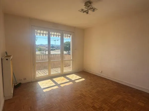 Craponne - T3 de 64 m² avec balcon et garage