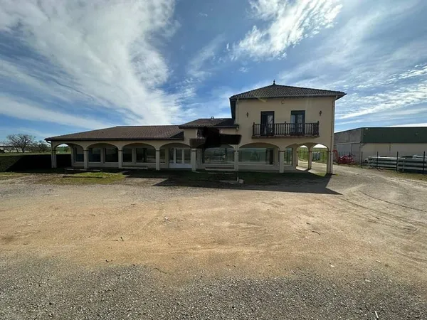 Maison 12 pièces 201 m²