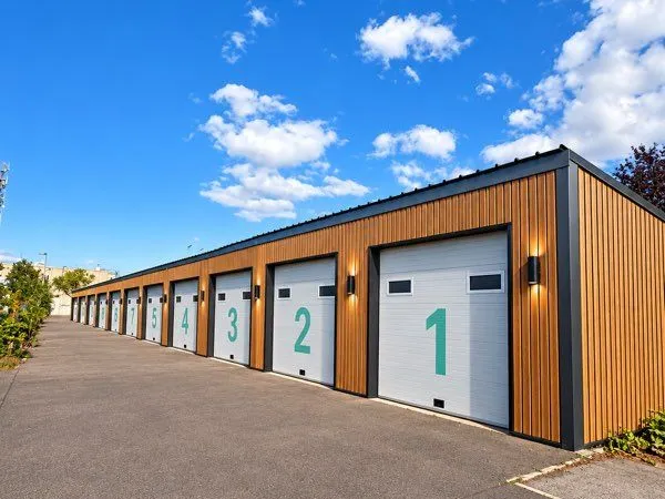 BOX NEUF 32 m² - BUCHELAY - 1 KM A13 - 96 000 HT Vente directe propriétaire - Livraison 1er trimestr