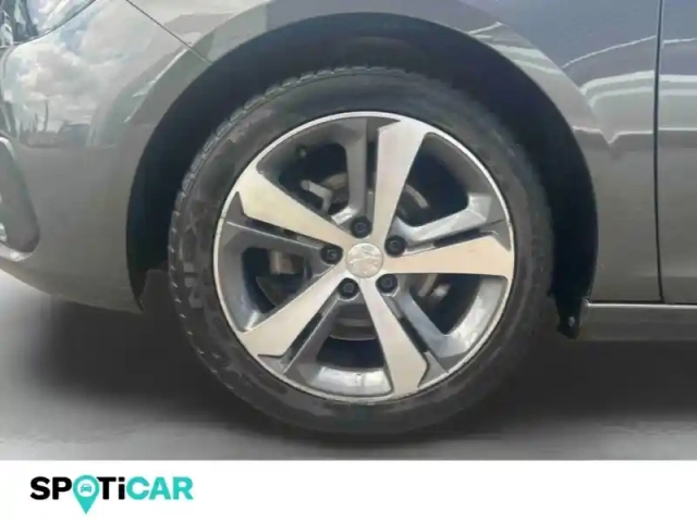 Peugeot 308 1.2 130ch e6.3 s&amp;s allure — photo 40