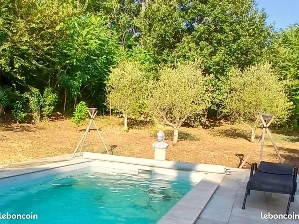 Maison 7 pièces sur 1800m2