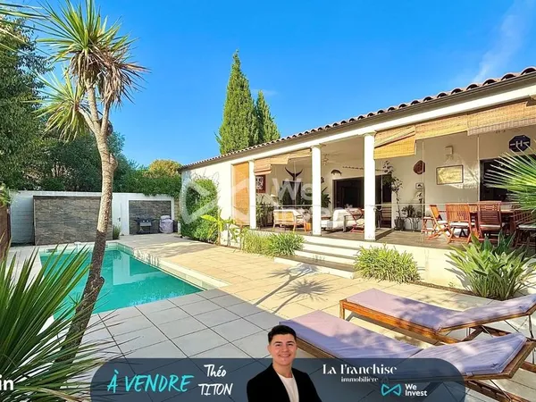 Villa 6 pièces 206 m²