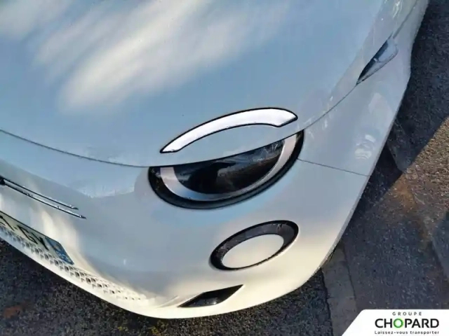 Fiat 500 c e 118 ch — photo 46