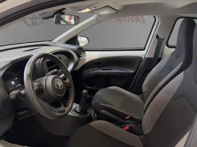 Toyota Aygo 1.0 vvt-i 72 active — photo 10