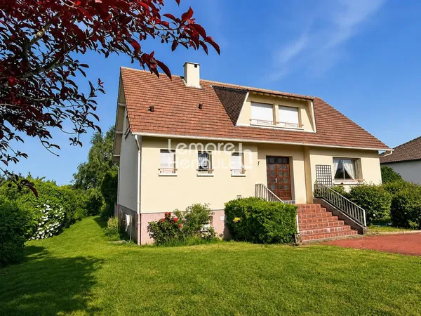 Grande maison 172m² s/sol total, 4/5 chambres sur 2600 m²