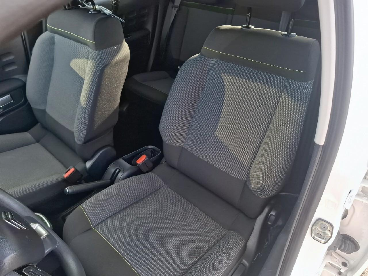 Citroën C3 1.2 puretech 110ch s&s max boite automatique — photo 9