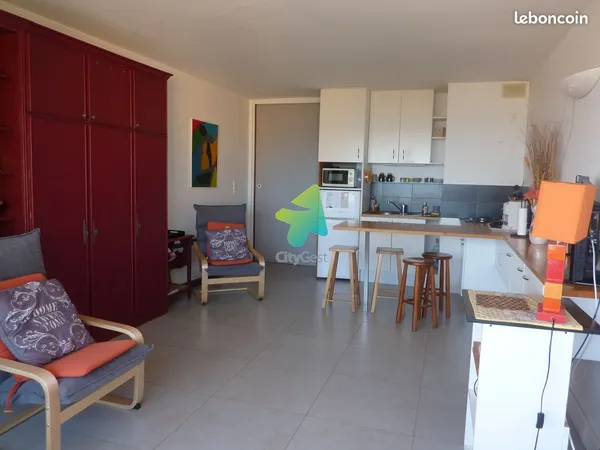 Studio 1 pièce 37 m²