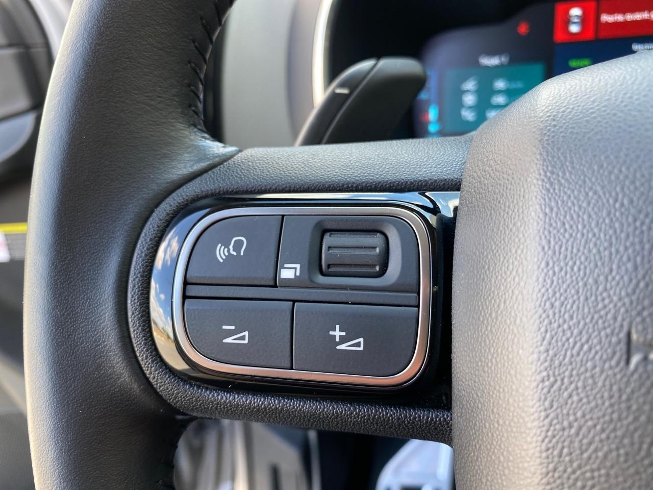 Citroën C5 Aircross hybrid 225ch shine pack e-eat8 — photo 24