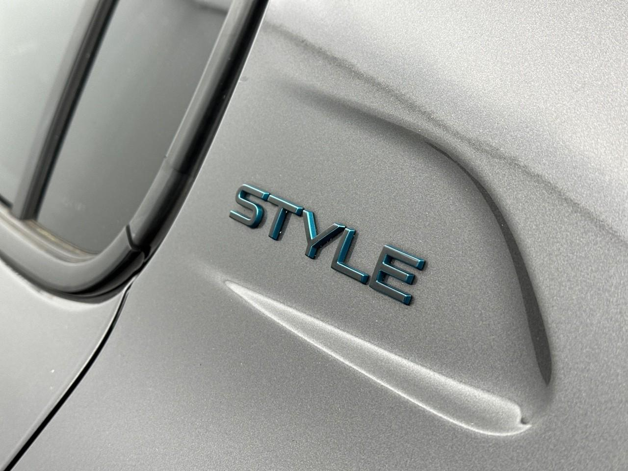 Peugeot 208 puretech 100 s&s bvm6 style — photo 31