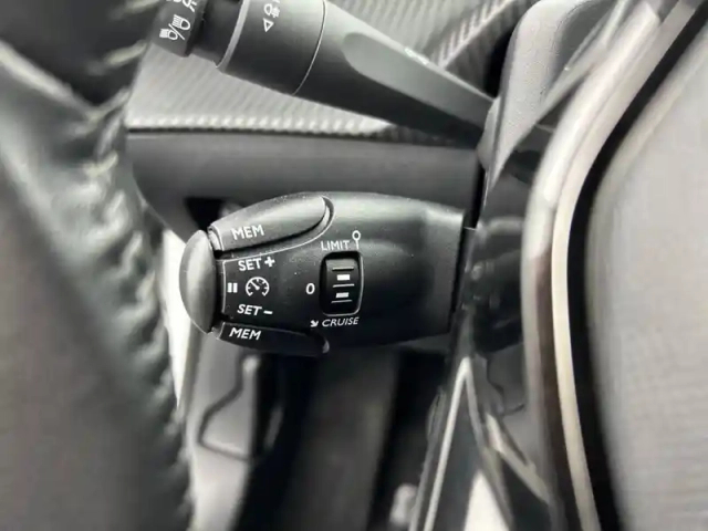Peugeot 208 puretech 75 s&amp;s bvm5 — photo 21
