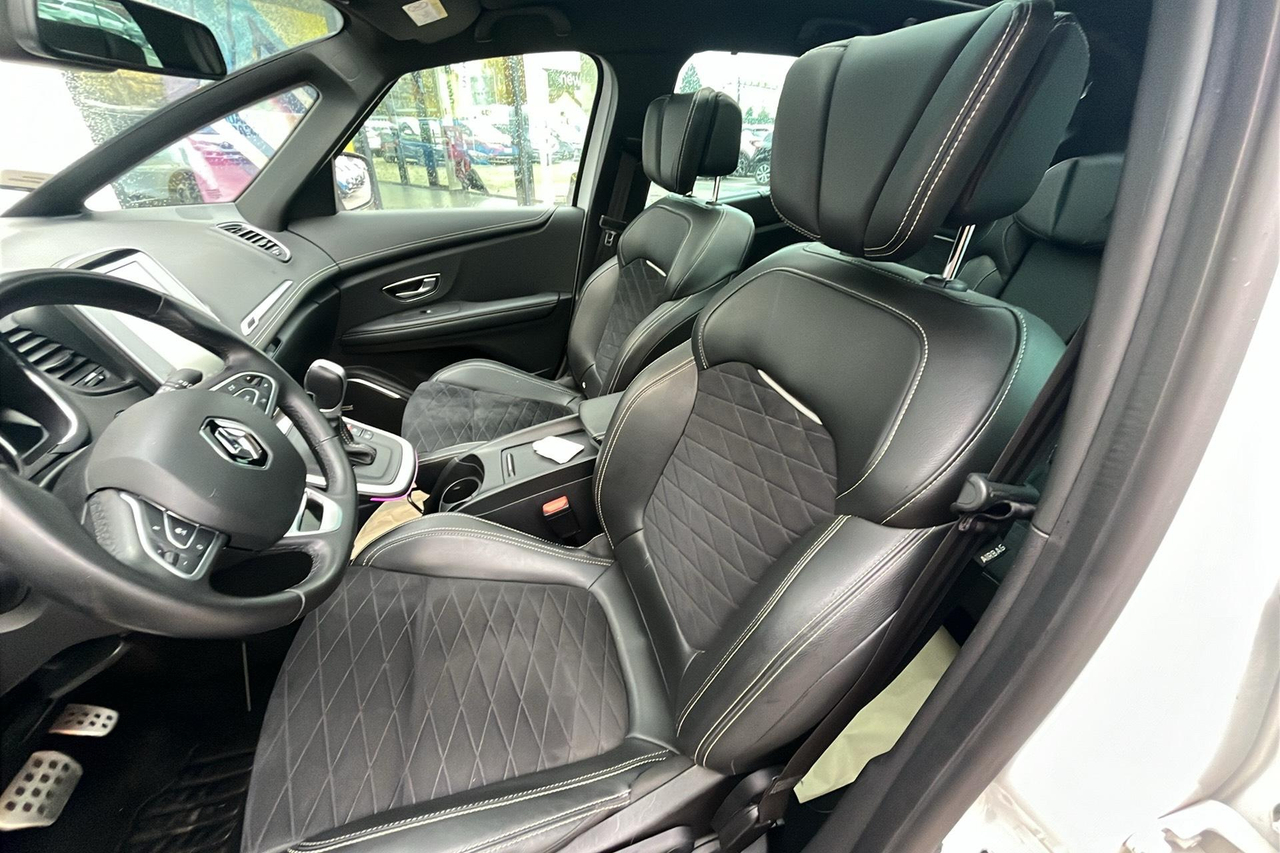 Renault Grand Scenic TCe 160 EDC — photo 11