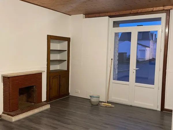 Loue maison de village sans jardin