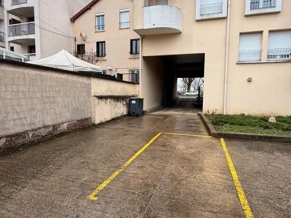 🅿️ place de parking privative et sécurisée à louer - draveil / proche gare rer juvisy