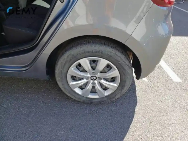 Renault Clio sce 65 — photo 11