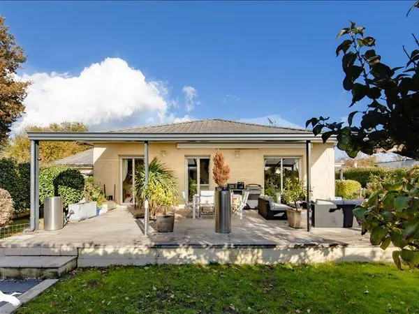 Maison 5 pièces 168 m²