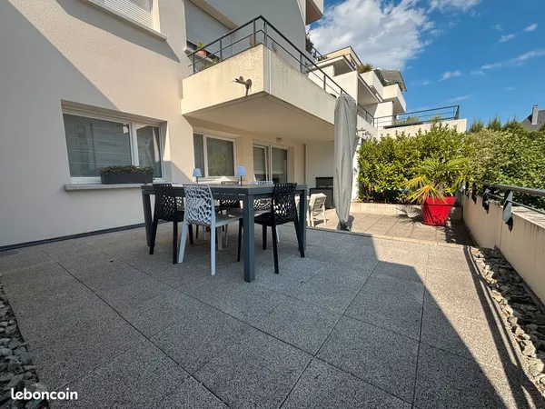 T2 de 48,11 M2 avec terrasse de 37 M2 exposée plein sud et garage privatif - Quartier Orangerie LUTT