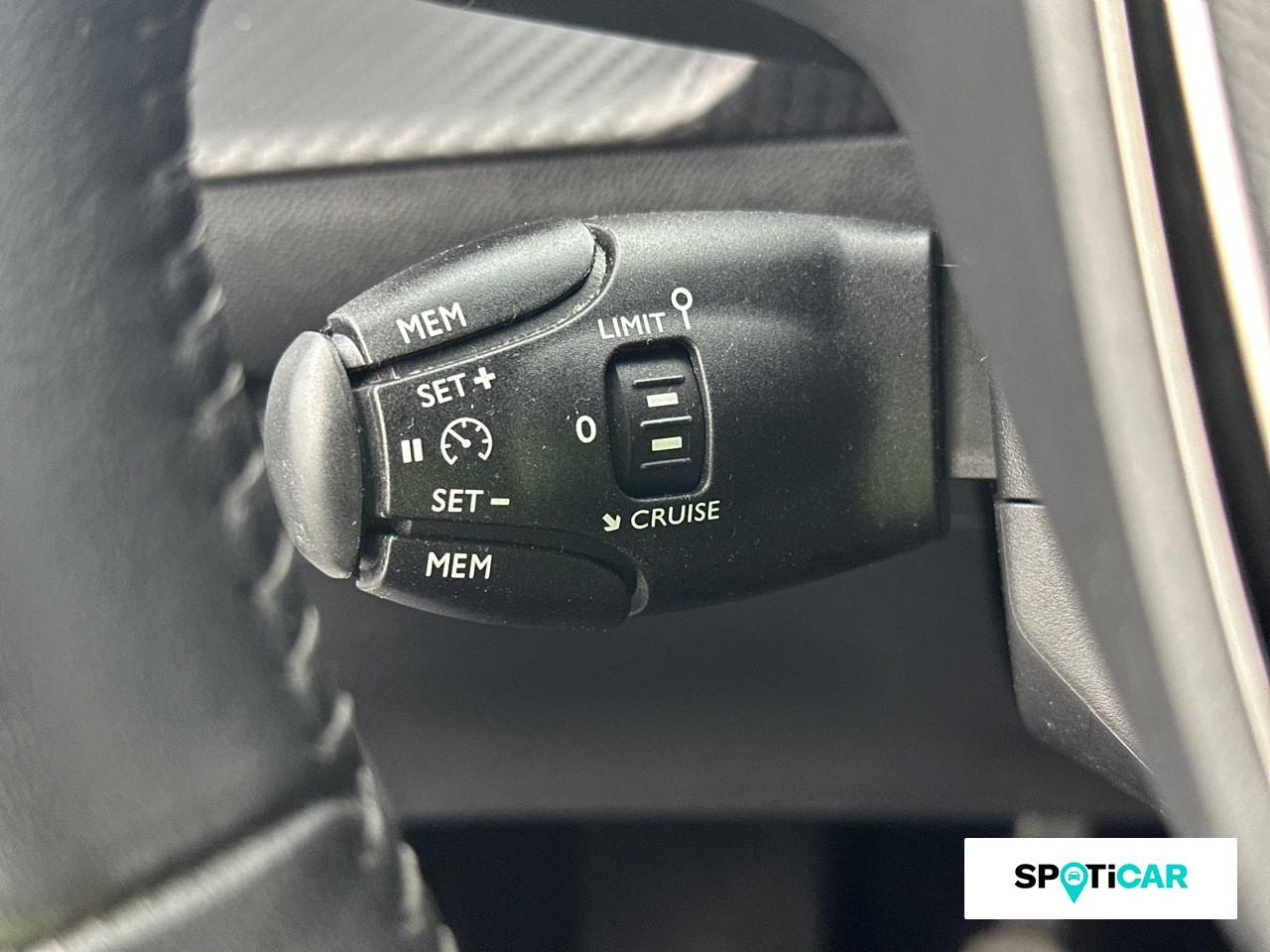 Peugeot 208 1.5 bluehdi 100 premium — photo 18