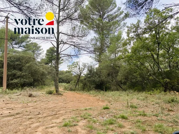 Terrain 44710 m²
