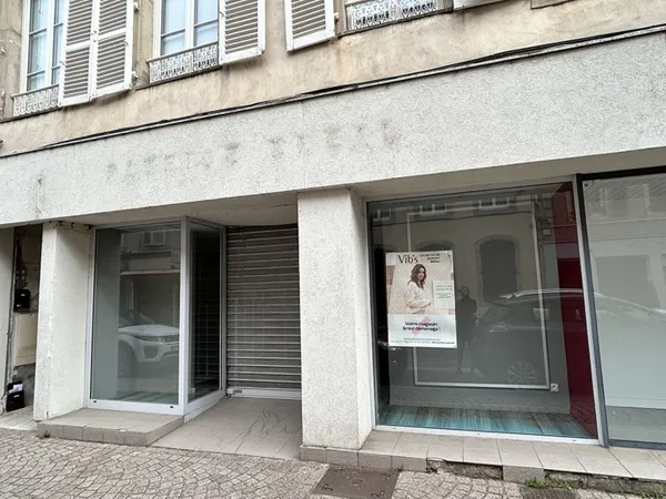 Local commercial 171 m²