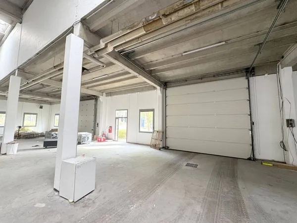 Local d'activité 1041 m²