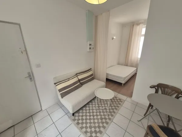 Studio 1 pièce 16 m²
