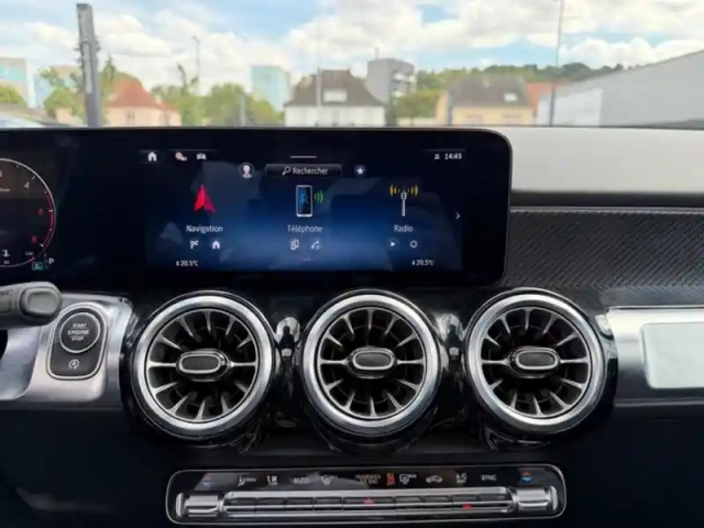 Mercedes Glb 200 d amg line — photo 40